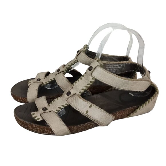 OTBT Soft White Leather Bohemian T Strap Sandals Size 8 - Picture 2 of 7